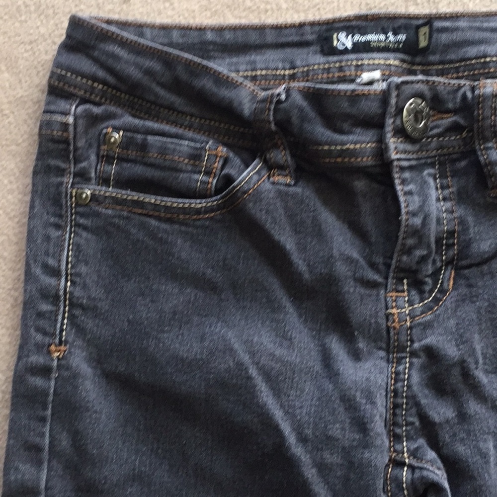 Jeans - Picture 2 of 6